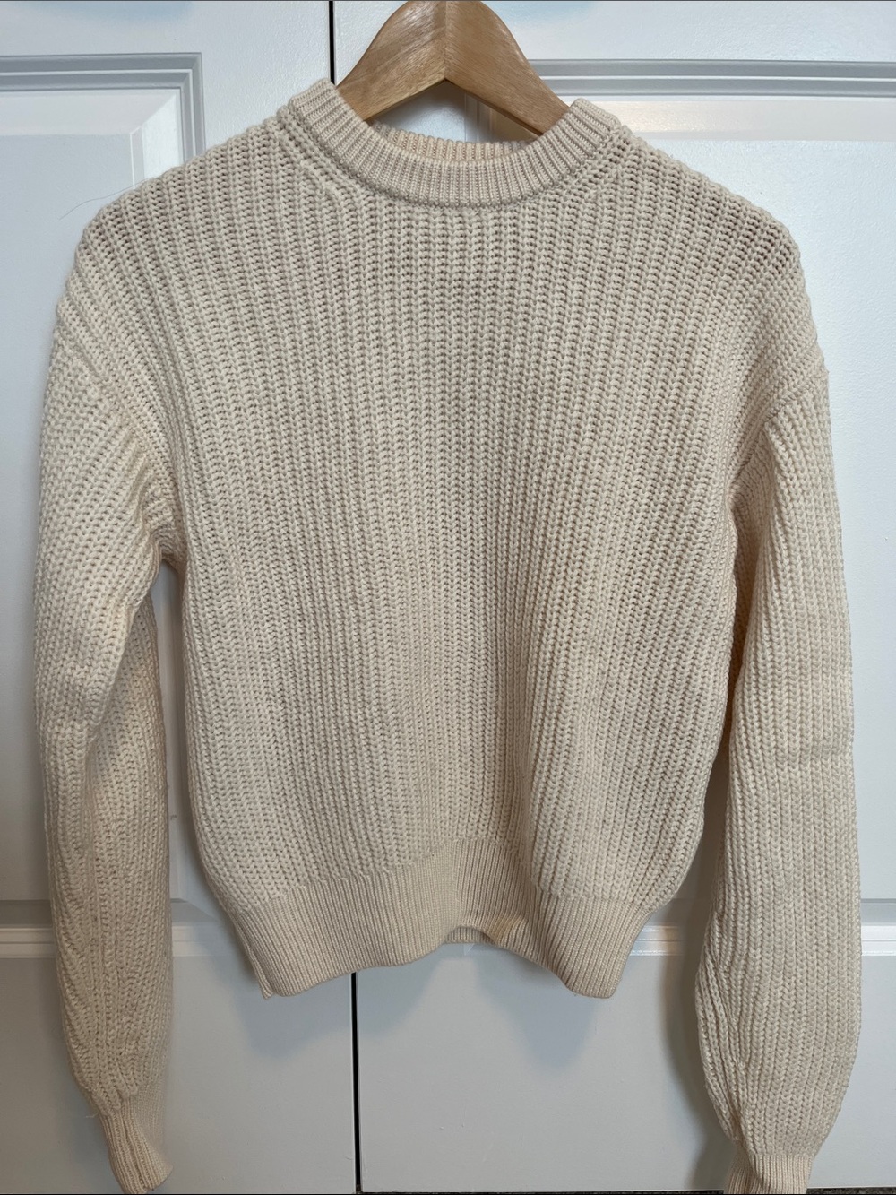 Wilfred (Aritzia) Classic Cream Rib Knit Sweater - Women's